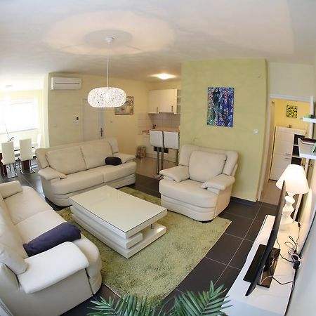 Apartment Zubcic Задар Стая снимка